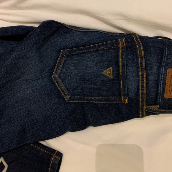 GUESS Curvy Sophia Skinny Jeans NWT - Picture 3 of 8